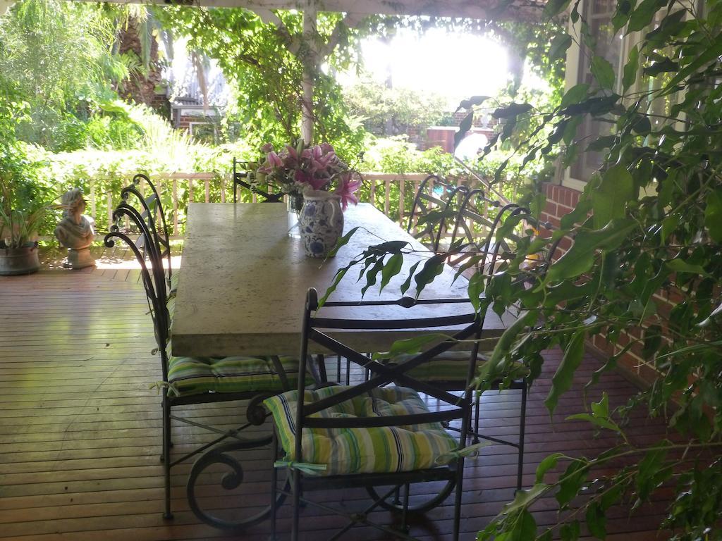 Lakeside Bed & Breakfast Перт Экстерьер фото